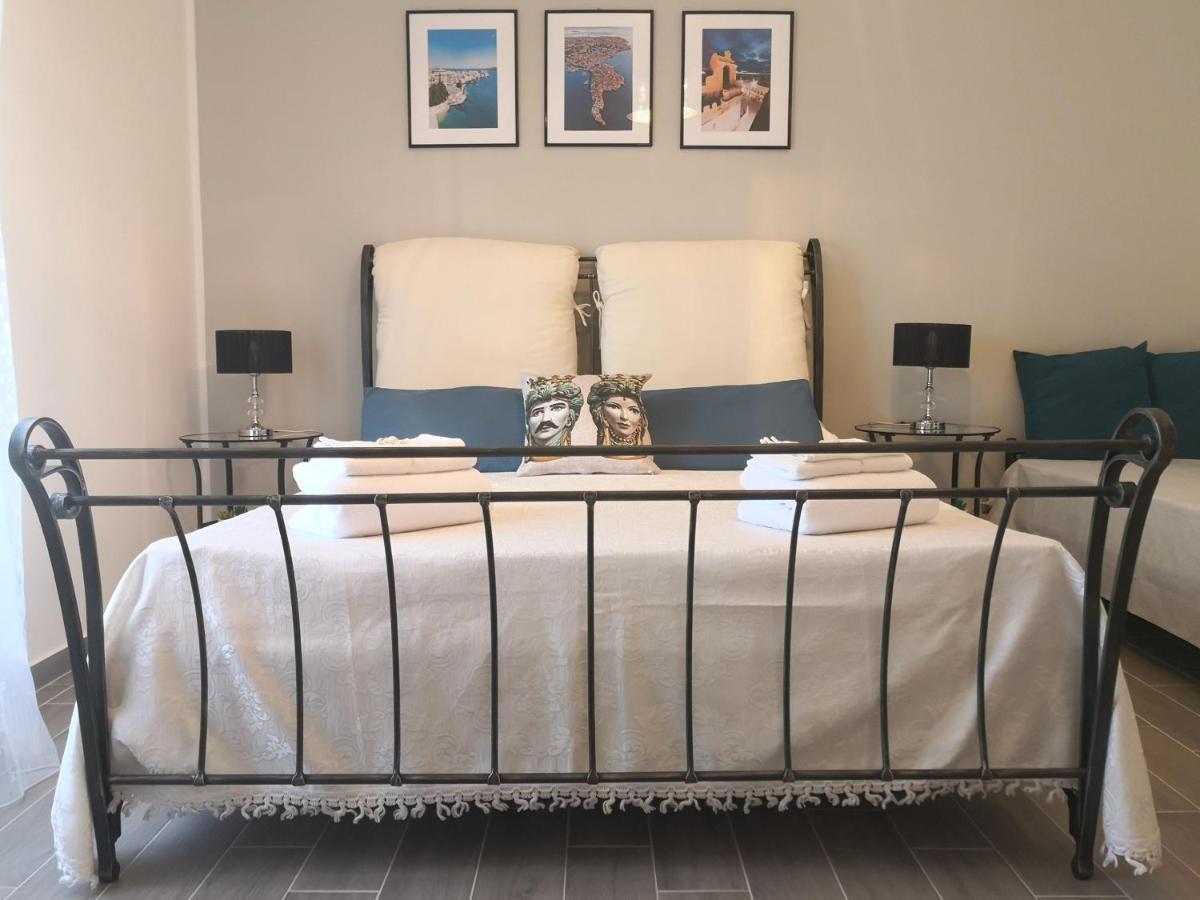 Casa La Morettina - Cortile Privato Interno سيراكوزا المظهر الخارجي الصورة